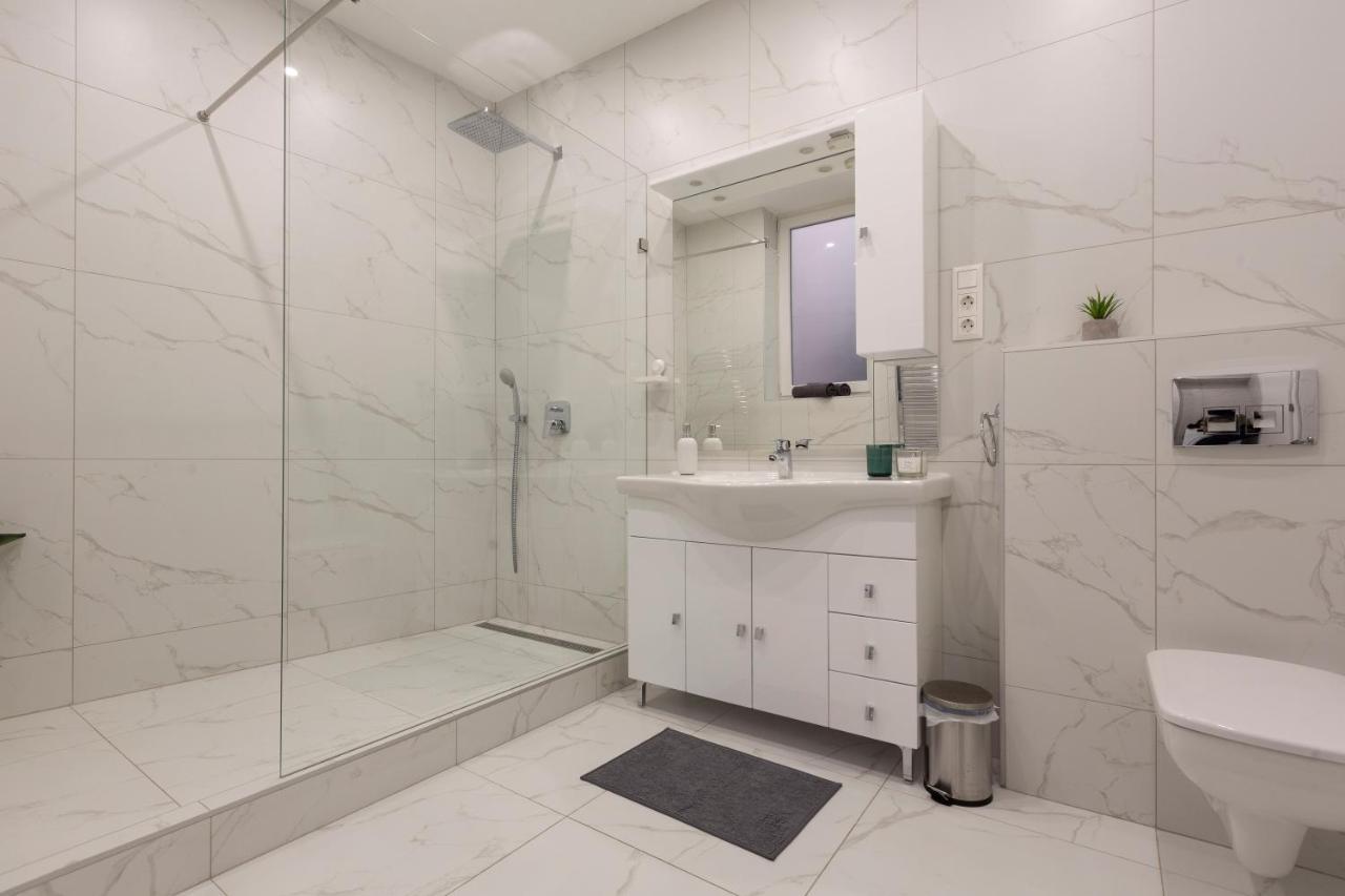 Exclusive Csengery Residence In The Heart Of Budapeste Exterior foto