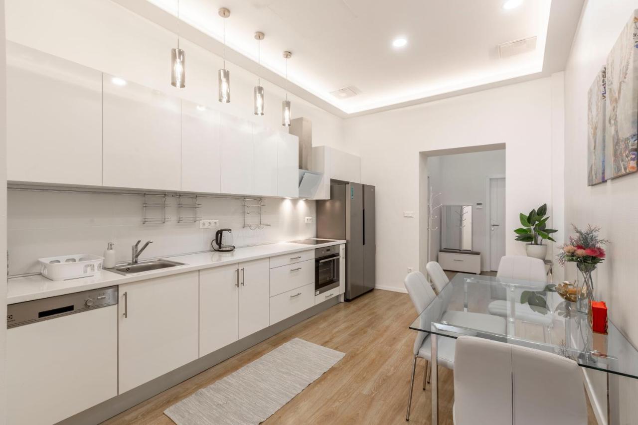 Exclusive Csengery Residence In The Heart Of Budapeste Exterior foto