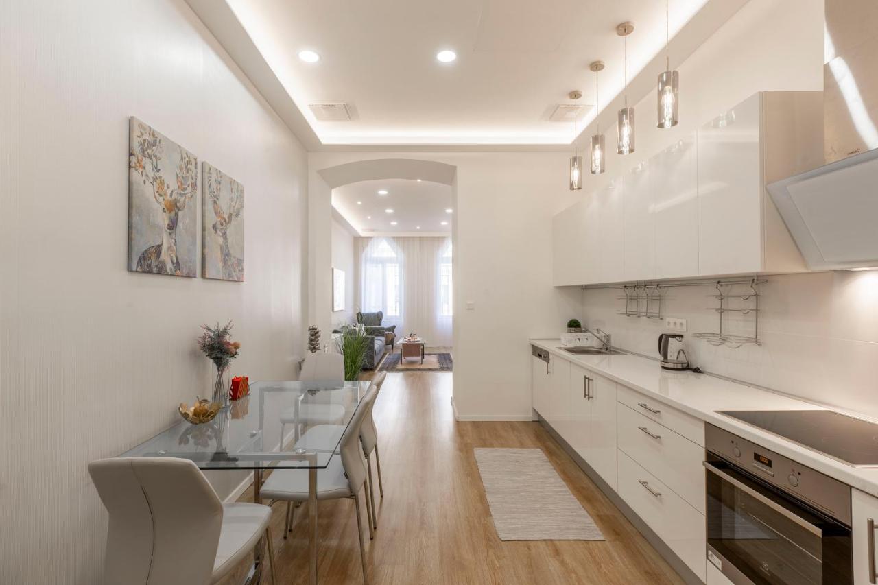Exclusive Csengery Residence In The Heart Of Budapeste Exterior foto